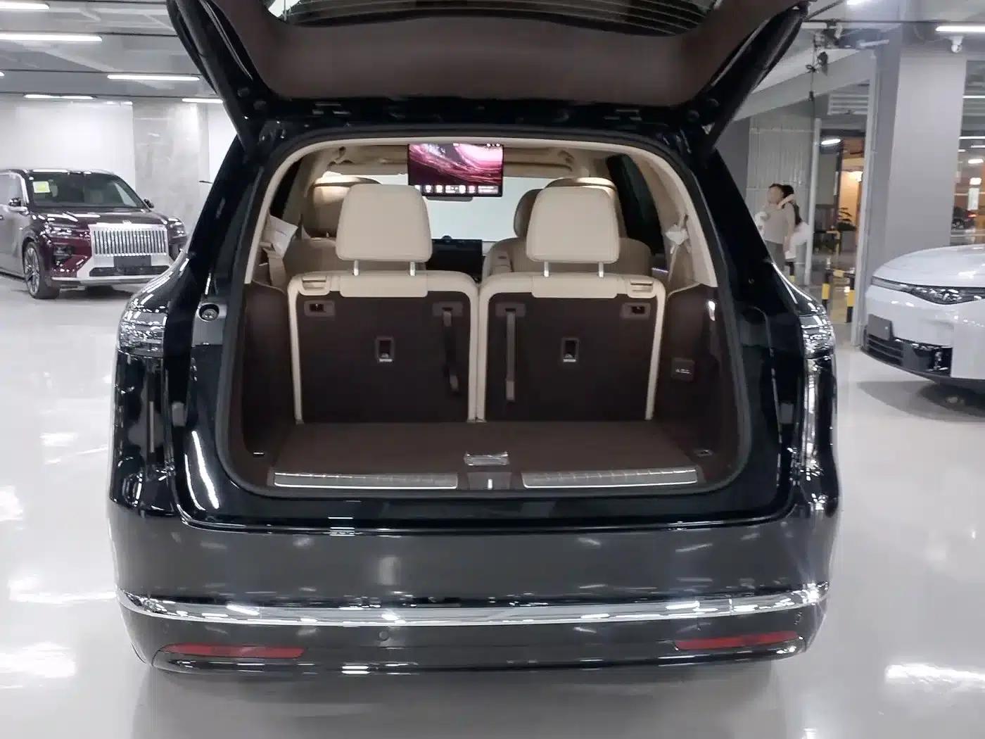 Wenjie M7 2026 Extended Range Max 4WD Version (6 Seats, 896-line LiDAR) — миниатюра 8