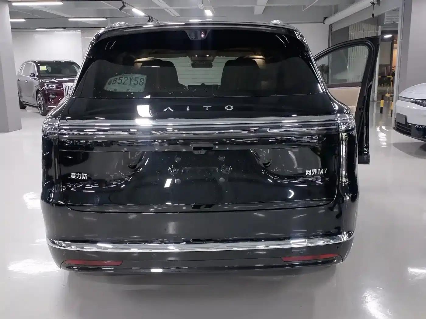 Wenjie M7 2026 Extended Range Max 4WD Version (6 Seats, 896-line LiDAR) — миниатюра 9