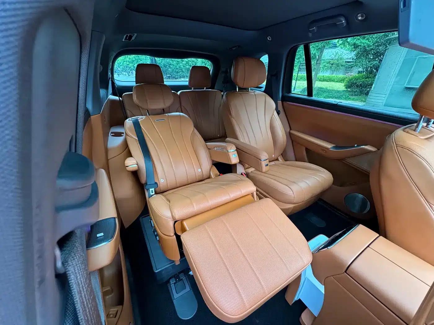 Wenjie M7 2026 Model Extended Range Ultra 4WD Version (6 Seats, 192-line LiDAR) — миниатюра 17