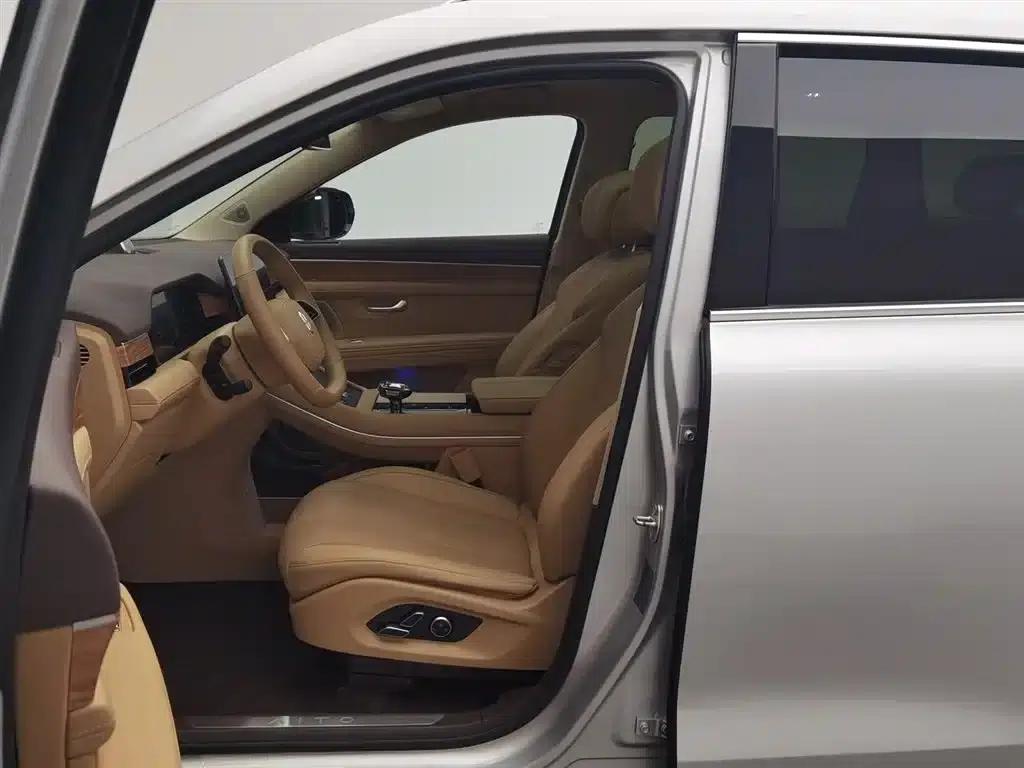 Wenjie M7 2024 1.5T AWD Plus Edition 5-seater — миниатюра 10