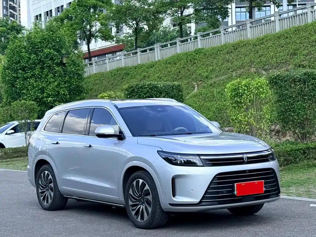 Wenjie M7 2024 1.5T Rear-Wheel Drive Plus Edition 5-Seater — миниатюра 3
