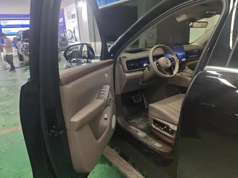Wenjie M7 2026 Extended Range Ultra 4WD 5-Seater (192-line LiDAR) — миниатюра 9
