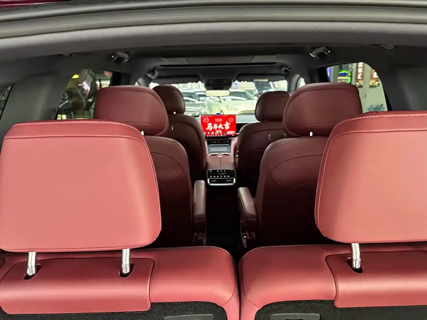 Wenjie M7 2026 Extended Range Ultra 4WD 6-Seater (192-line LiDAR) — миниатюра 19