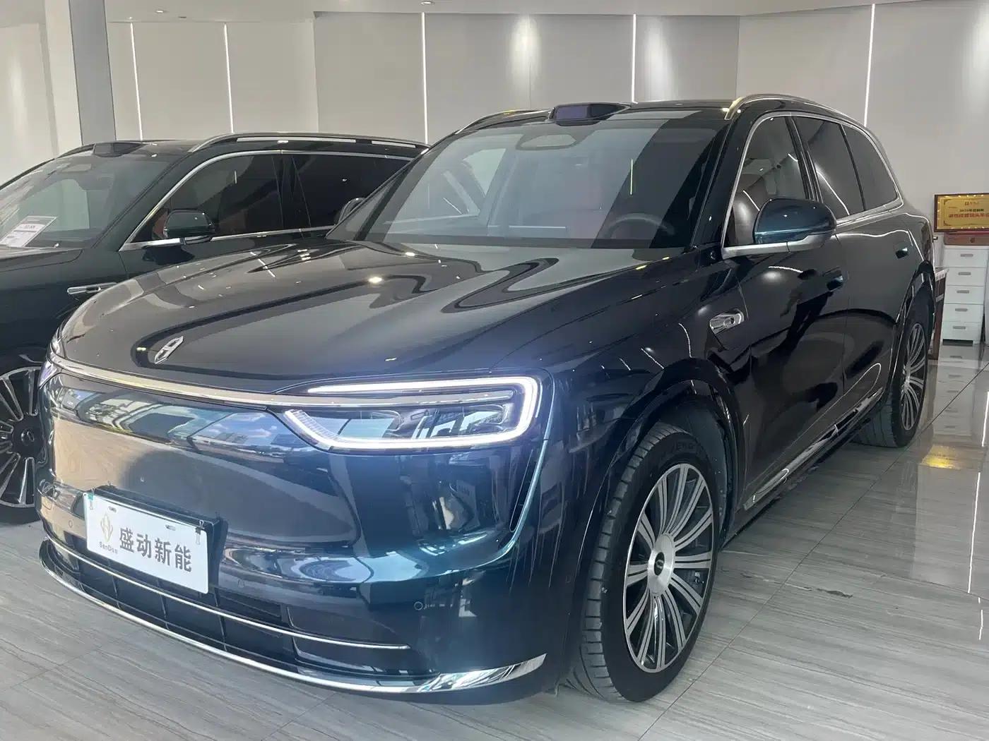 Wenjie M7 2026 Extended Range Ultra 4WD 5-Seater (192-line LiDAR) — миниатюра 1