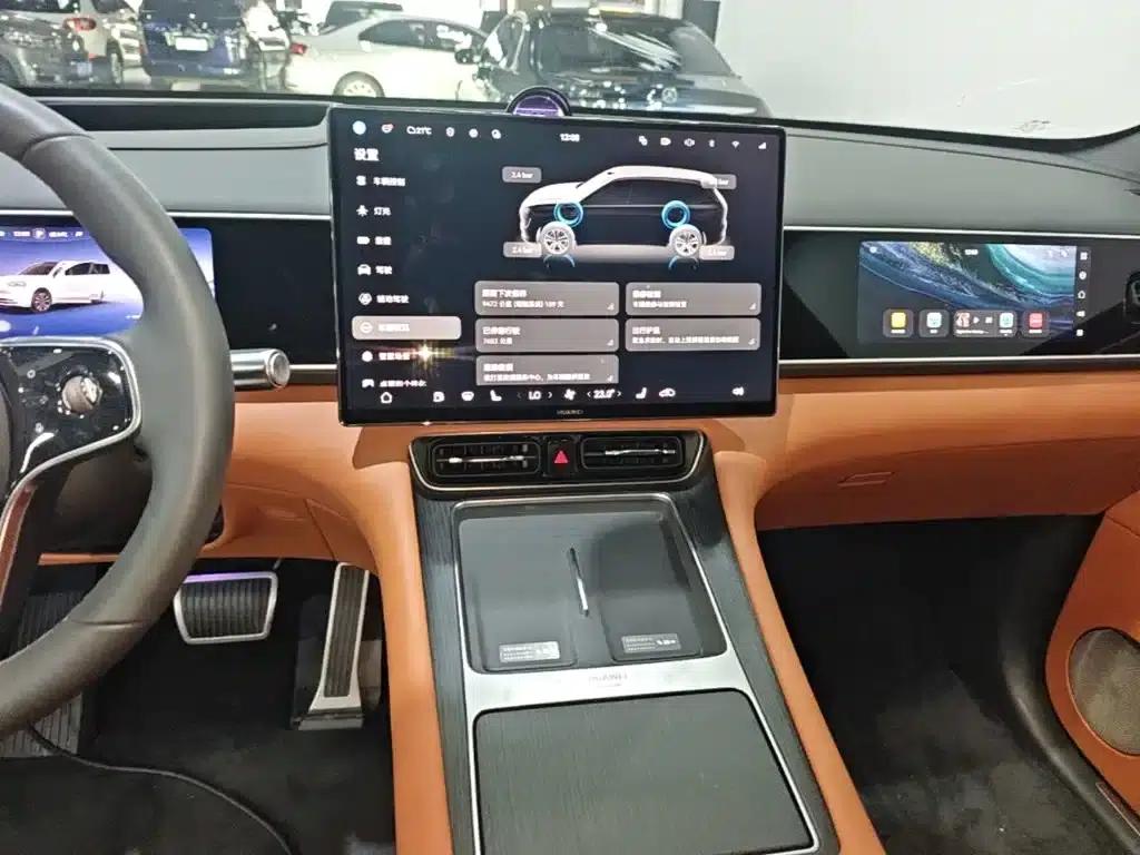 Wenjie M7 2026 Extended Range Ultra 4WD 6-Seater (192-line LiDAR) — миниатюра 13