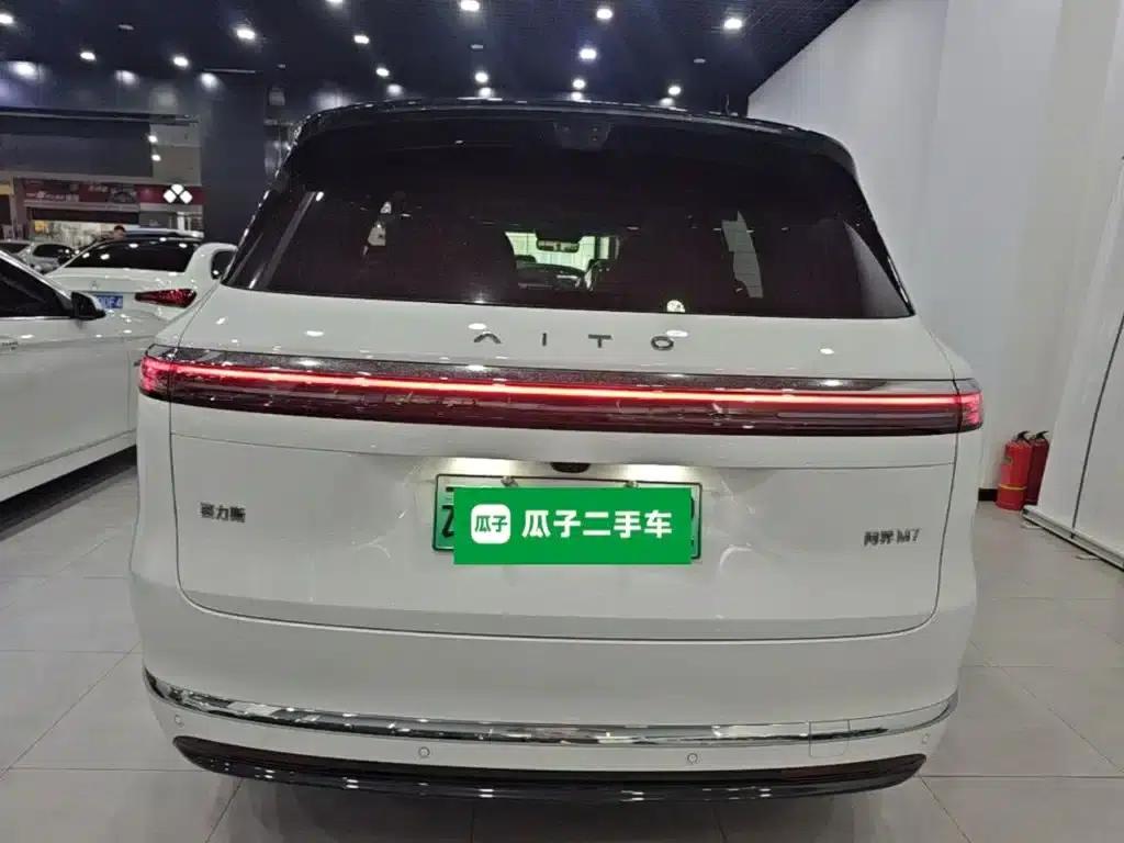 Wenjie M7 2026 Extended Range Ultra 4WD 6-Seater (192-line LiDAR) — миниатюра 6