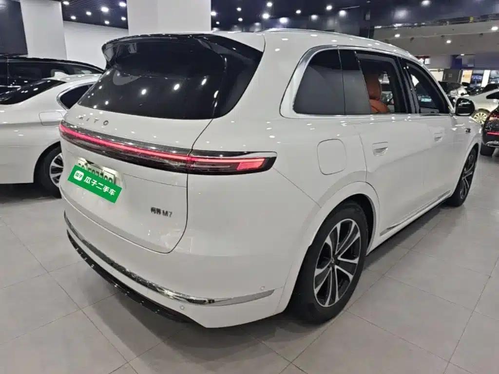 Wenjie M7 2026 Extended Range Ultra 4WD 6-Seater (192-line LiDAR) — миниатюра 7