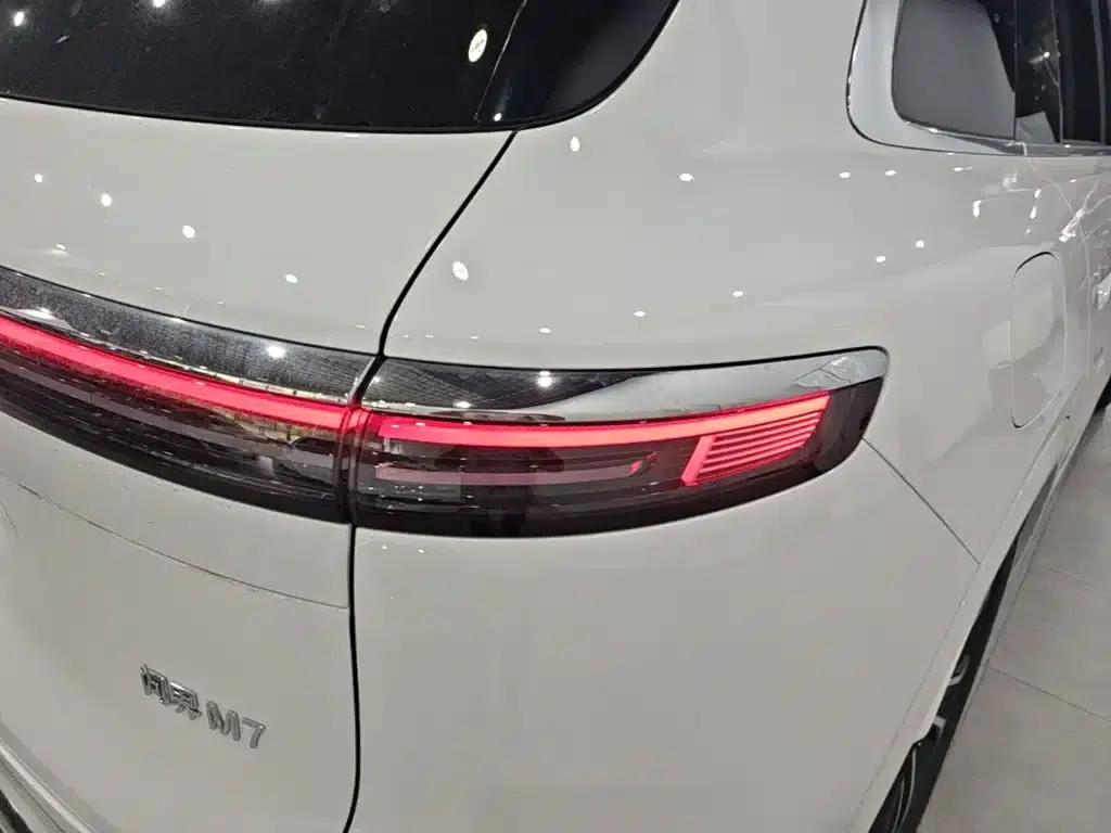 Wenjie M7 2026 Extended Range Ultra 4WD 6-Seater (192-line LiDAR) — миниатюра 8