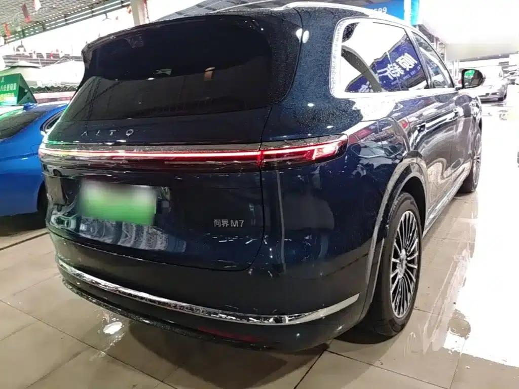 Wenjie M7 2026 Extended Range Ultra 4WD 6-Seater (192-line LiDAR) — миниатюра 7