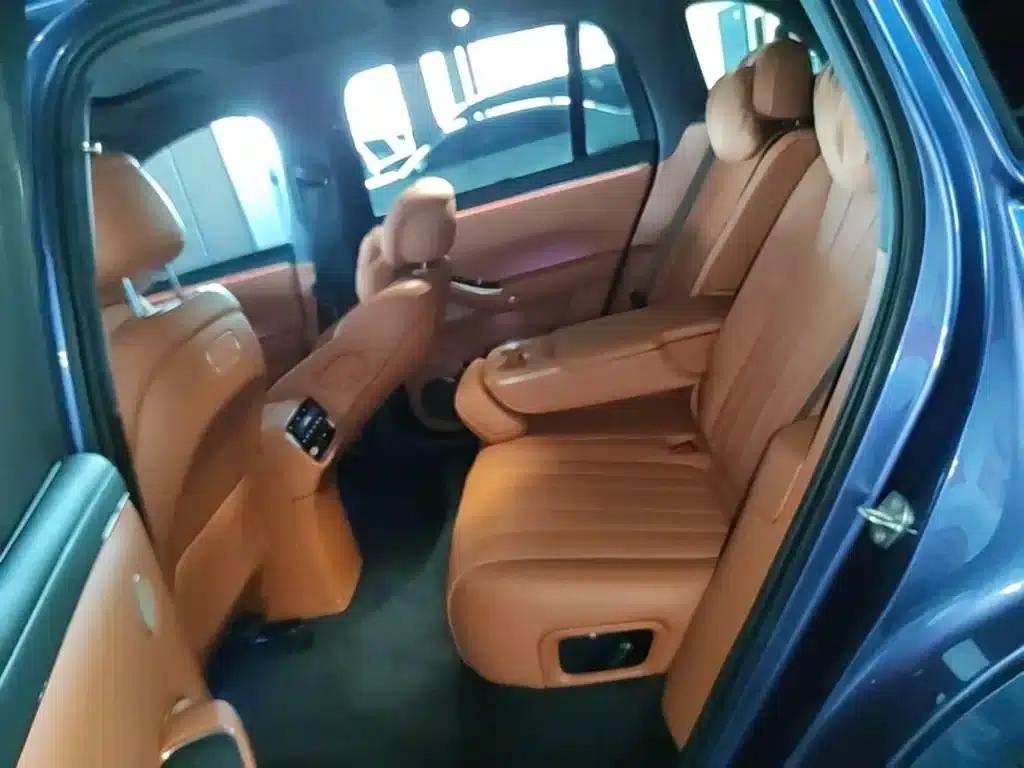 Wenjie M7 2026 Extended Range Ultra 4WD 5-Seater (192-line LiDAR) — миниатюра 17
