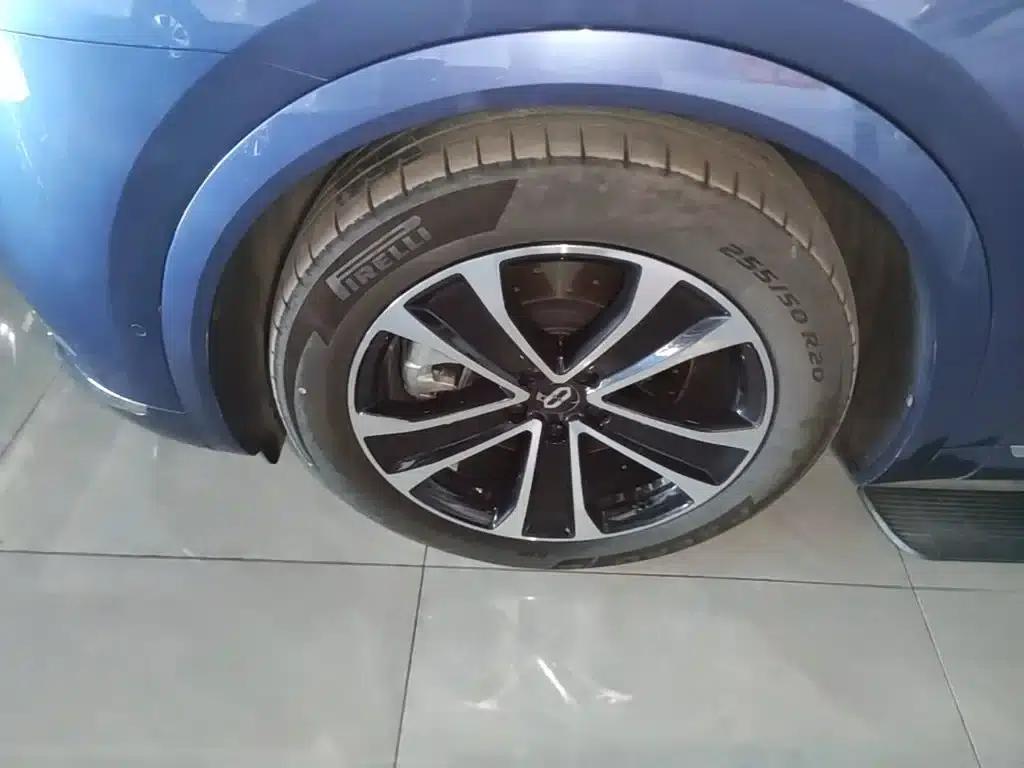 Wenjie M7 2026 Extended Range Ultra 4WD 5-Seater (192-line LiDAR) — миниатюра 23