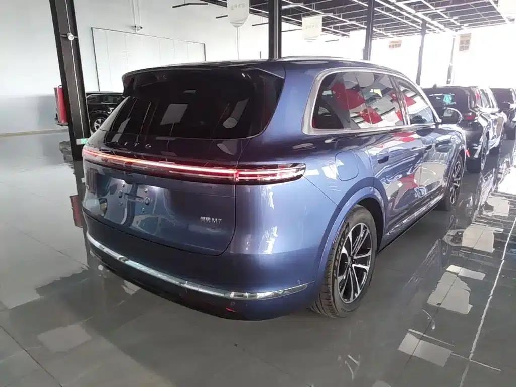 Wenjie M7 2026 Extended Range Ultra 4WD 5-Seater (192-line LiDAR) — миниатюра 7
