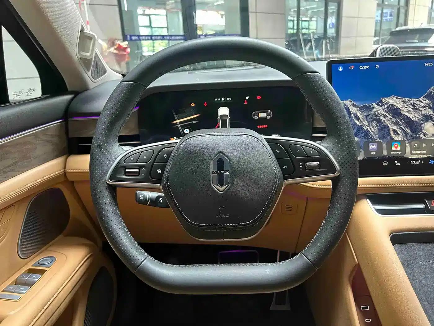 Wenjie M5 2022 Extended Range 4WD Ultimate Edition — миниатюра 6
