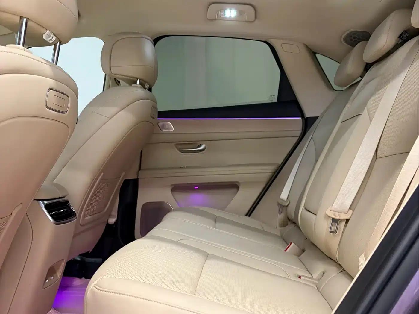 Wenjie M5 2025 Extended Range Ultra 4WD — миниатюра 6