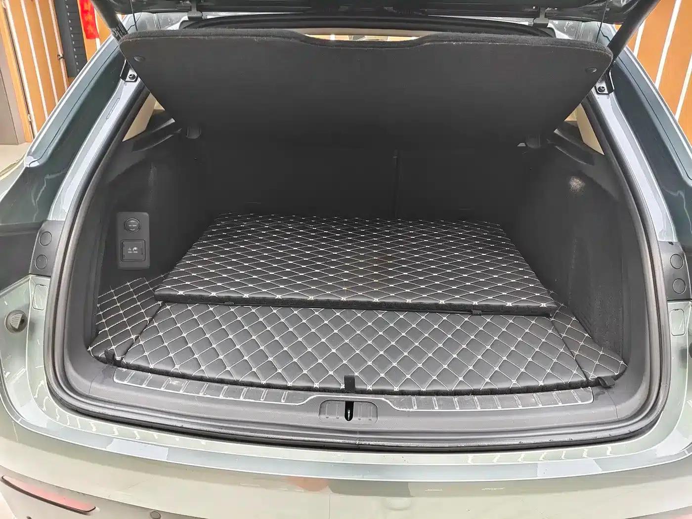 Wenjie M5 2022 Extended Range 4WD Ultimate Edition — миниатюра 17