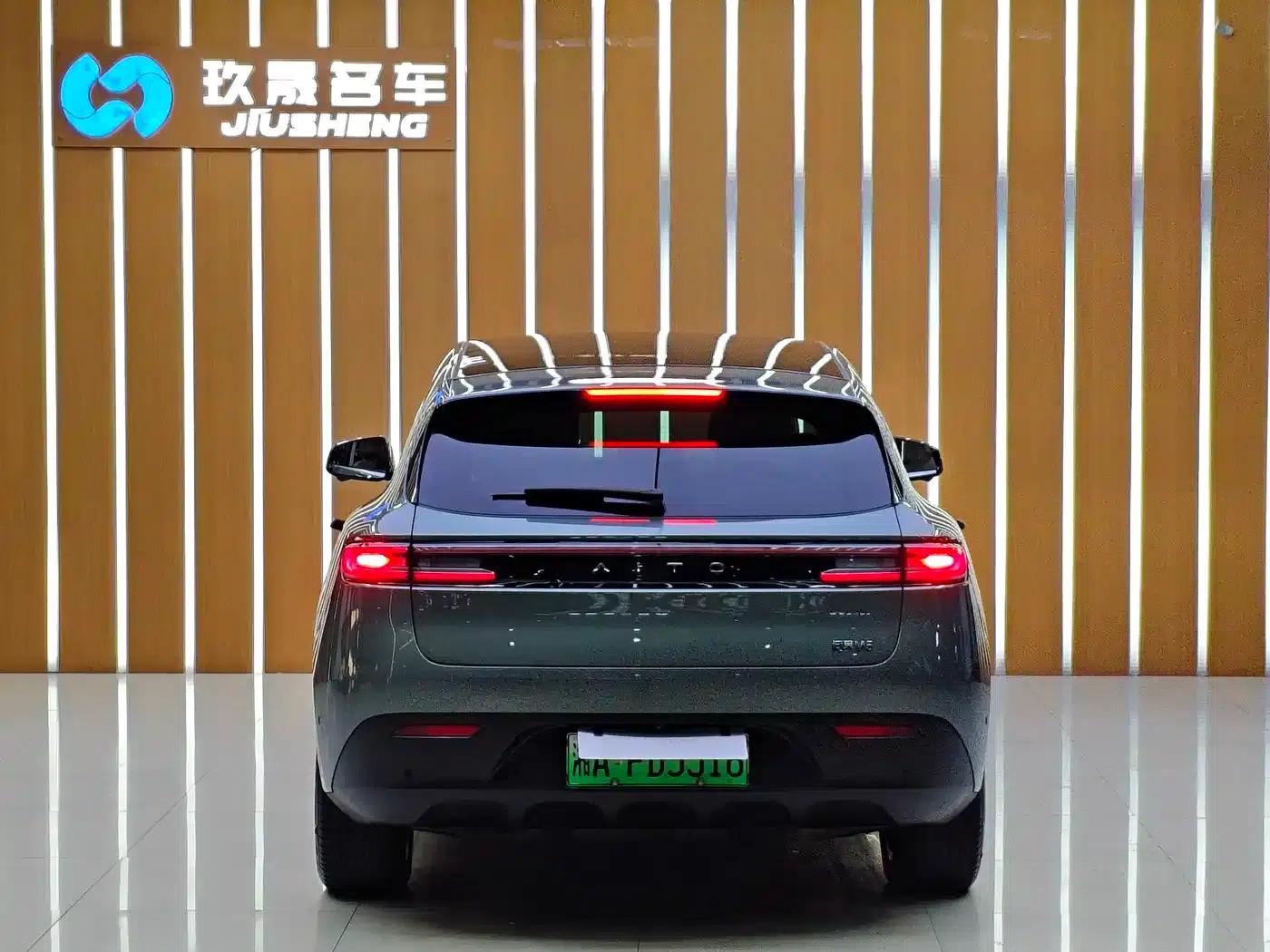 Wenjie M5 2022 Extended Range 4WD Ultimate Edition — миниатюра 19