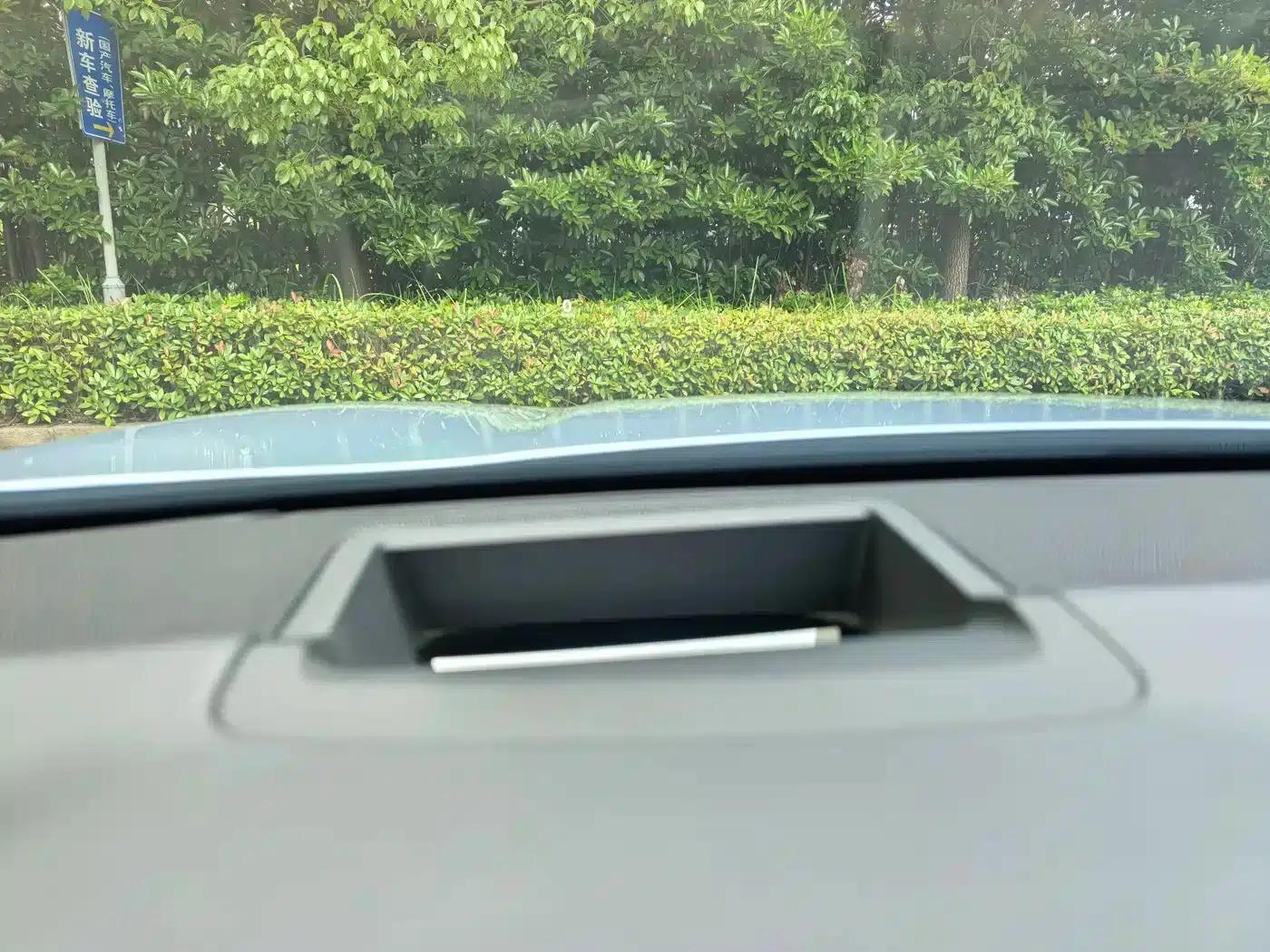 Wenjie M5 2022 Extended Range 4WD Flagship Edition — миниатюра 9