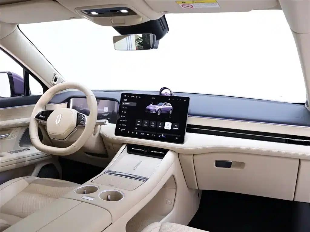 Wenjie M5 2025 Extended Range Ultra 4WD — миниатюра 20