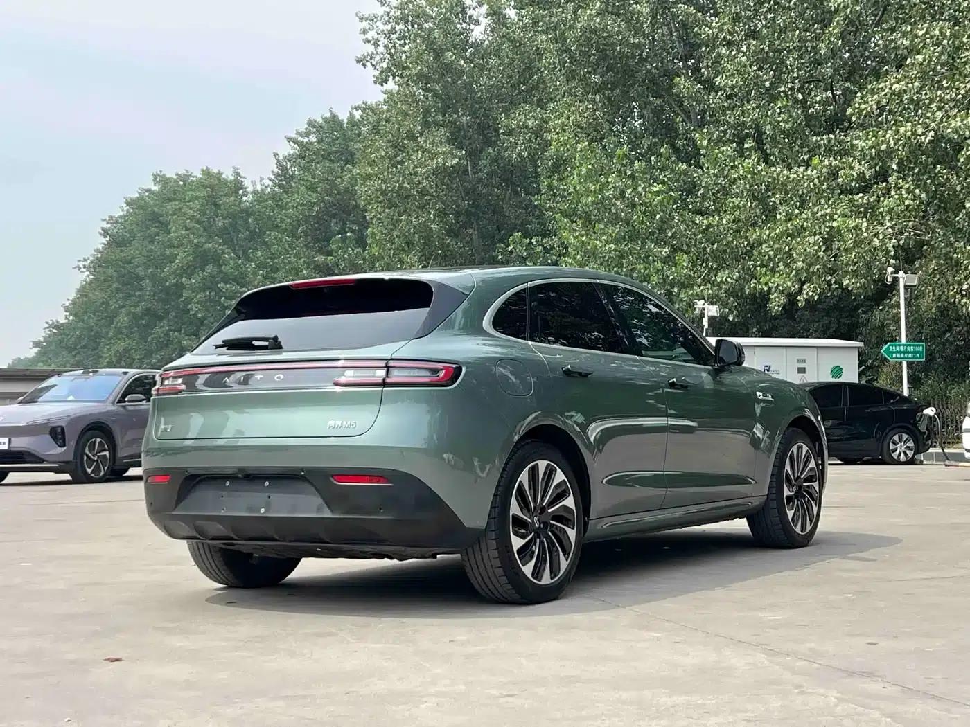 Wenjie M5 2023 Extended Range 4WD Intelligent Driving Edition — миниатюра 4