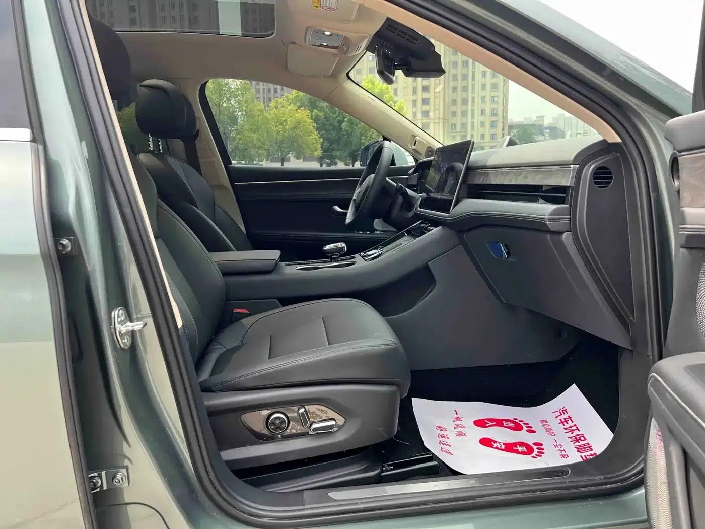 Wenjie M5 2023 Extended Range 4WD Intelligent Driving Edition — миниатюра 7