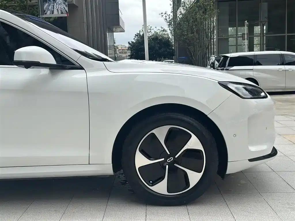 Wenjie M5 2022 Pure Electric Rear-Wheel Drive Standard Edition — миниатюра 5