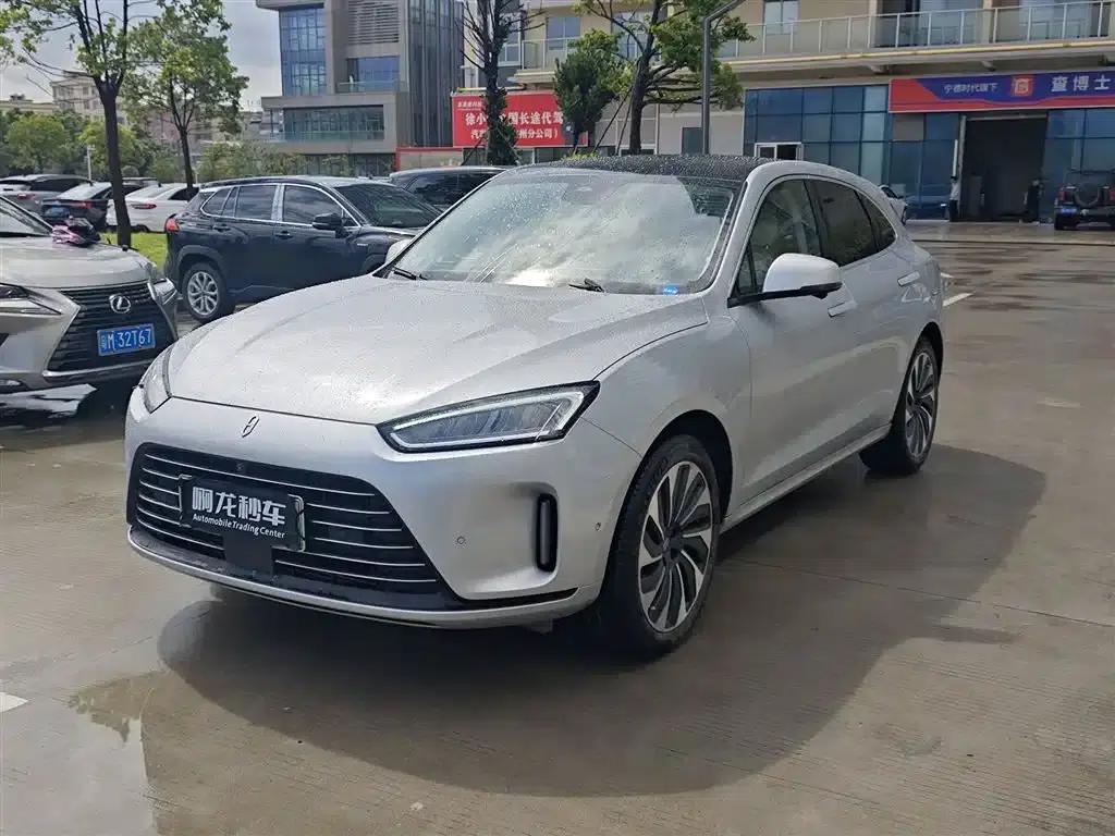 Wenjie M5 2022 Extended Range AWD Performance Edition — миниатюра 1