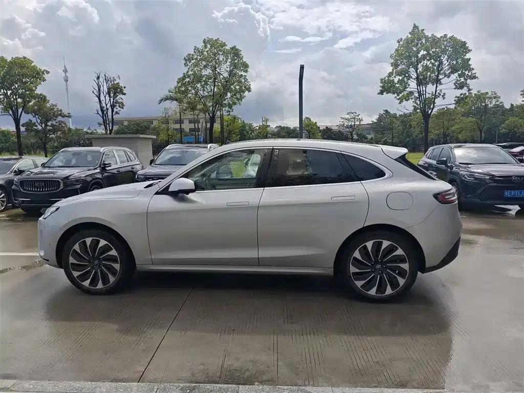 Wenjie M5 2022 Extended Range AWD Performance Edition — миниатюра 3