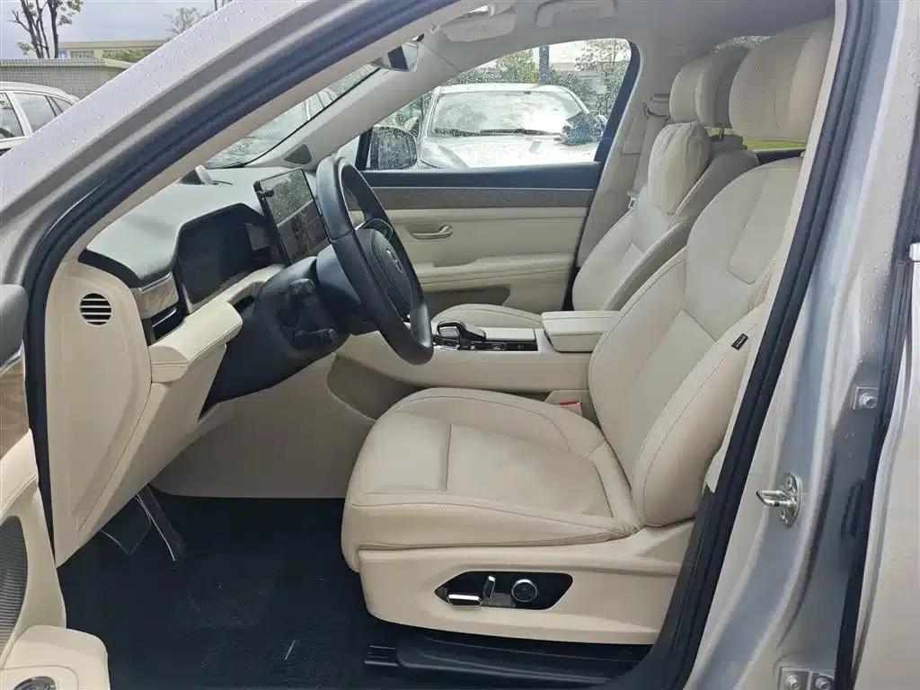 Wenjie M5 2022 Extended Range AWD Performance Edition — миниатюра 8