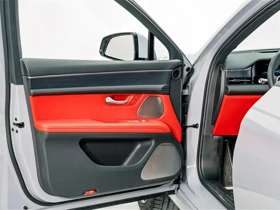 Wenjie M5 2025 Extended Range Ultra 4WD — миниатюра 16
