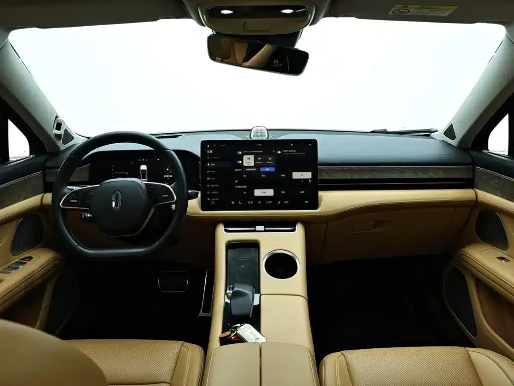 Wenjie M5 2022 Extended Range 4WD Ultimate Edition — миниатюра 12