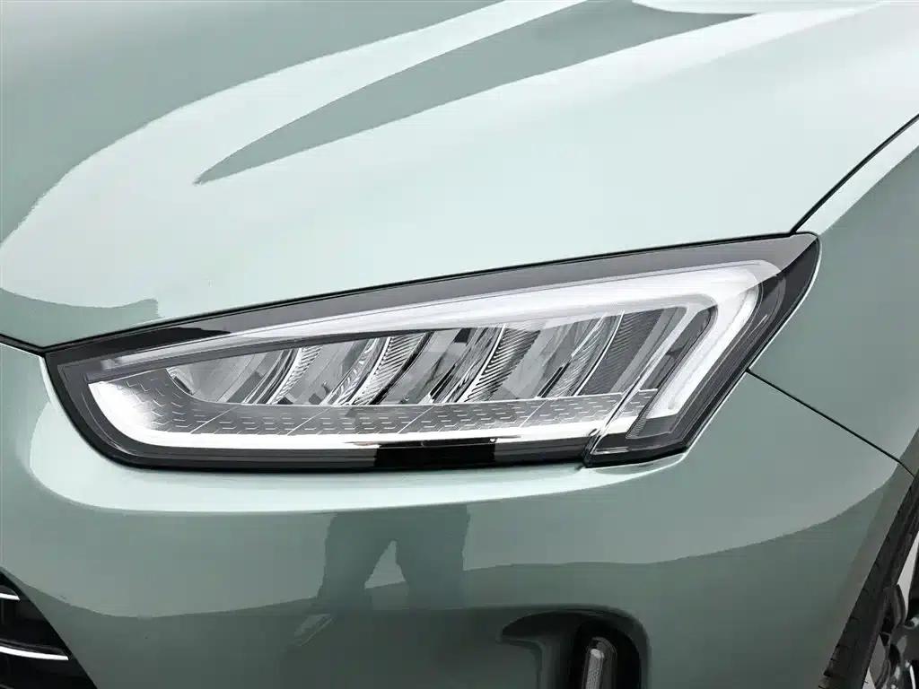 Wenjie M5 2022 Extended Range 4WD Ultimate Edition — миниатюра 16