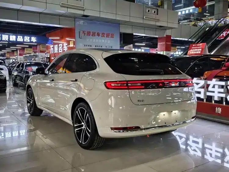 Wenjie M5 2025 Extended Range Ultra 4WD — миниатюра 16