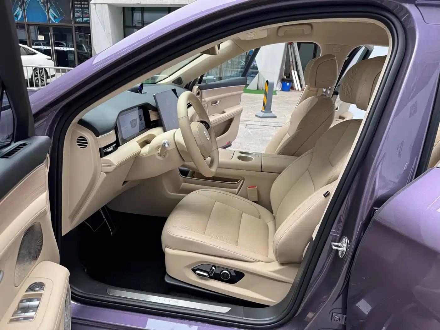 Wenjie M5 2025 Extended Range Ultra 4WD — миниатюра 8