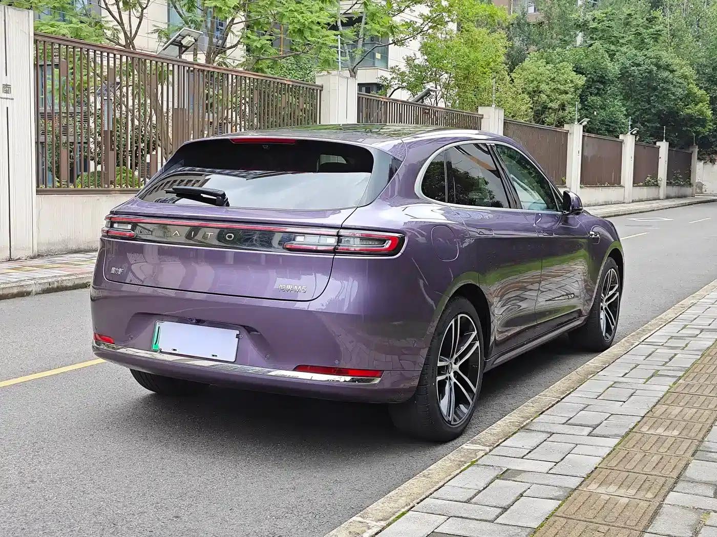 Wenjie M5 2025 Extended Range Ultra 4WD — миниатюра 9