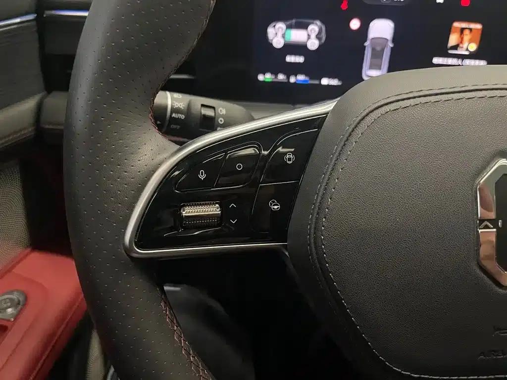 Wenjie M5 2024 Range Extended Max RS 4WD High-End Intelligent Driving Edition — миниатюра 17