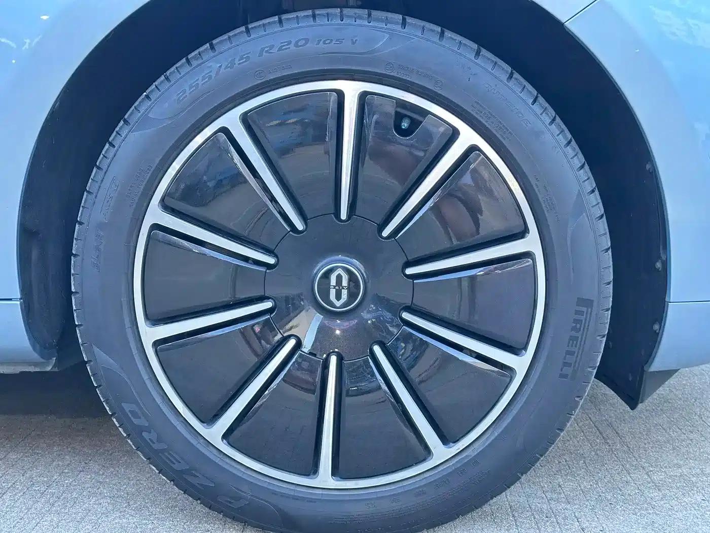 Wenjie M5 2022 Pure Electric Four-Wheel Drive Performance Edition — миниатюра 19