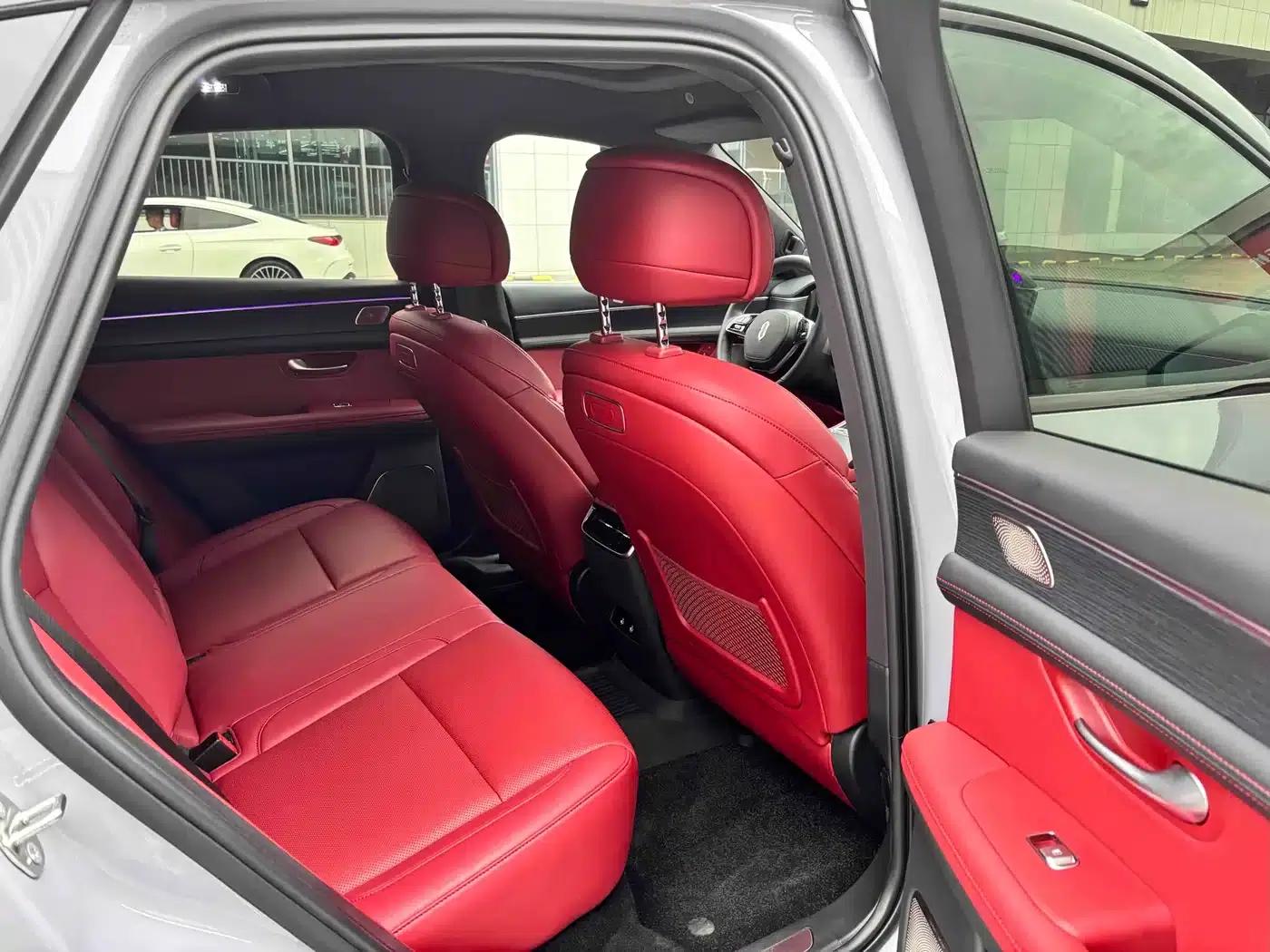 Wenjie M5 2025 Extended Range Ultra 4WD — миниатюра 16