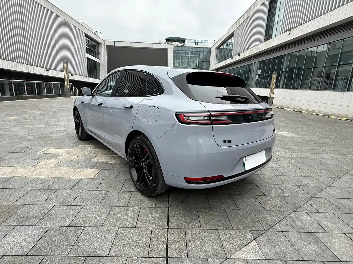 Wenjie M5 2025 Extended Range Ultra 4WD — миниатюра 14