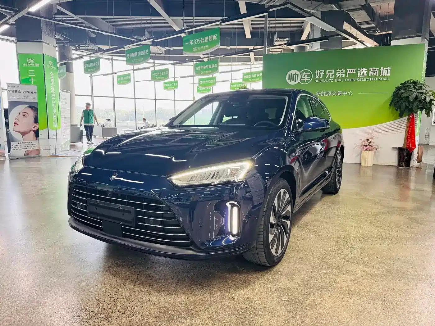 Wenjie M5 2022 Extended Range AWD Performance Edition — миниатюра 1