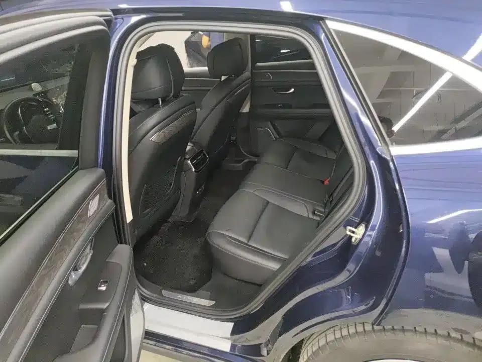Wenjie M5 2022 Extended Range AWD Performance Edition — миниатюра 15