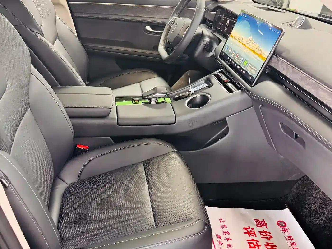 Wenjie M5 2022 Extended Range AWD Performance Edition — миниатюра 6