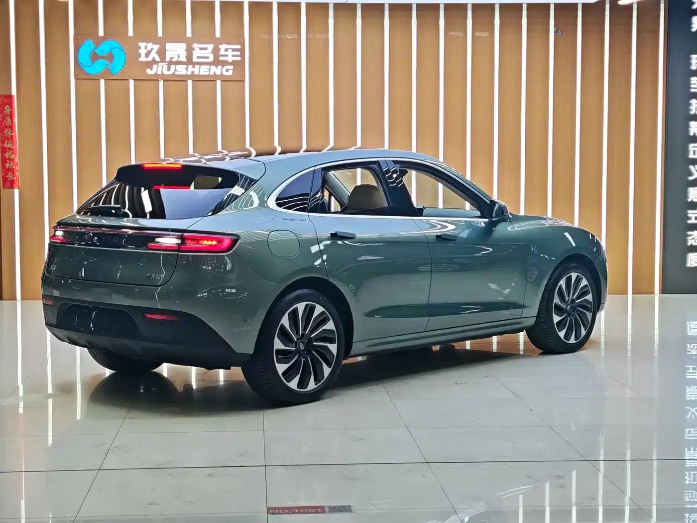 Wenjie M5 2022 Extended Range AWD Performance Edition — миниатюра 8