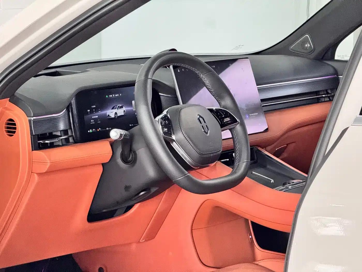 Wenjie M5 2025 Extended Range Ultra 4WD — миниатюра 8