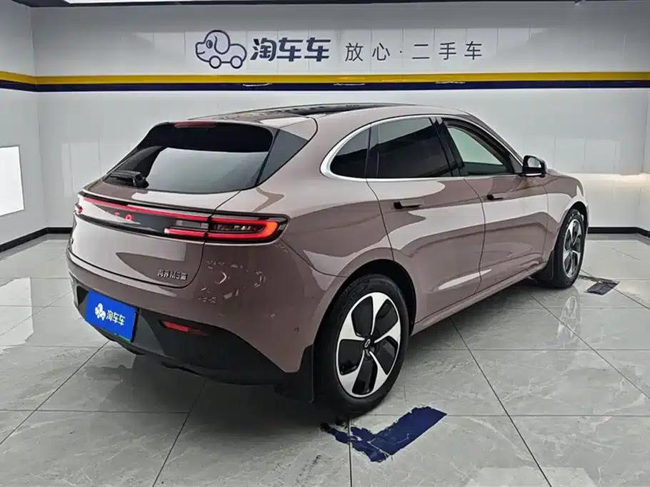 Wenjie M5 2022 Pure Electric Rear-Wheel Drive Standard Edition — миниатюра 3