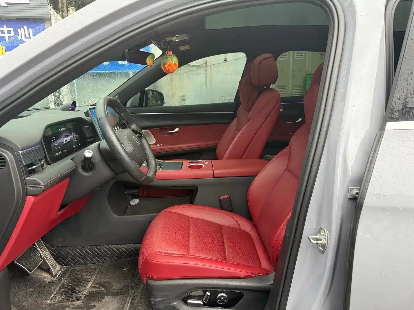 Wenjie M5 2025 Extended Range Ultra Rear-Wheel Drive Version — миниатюра 12