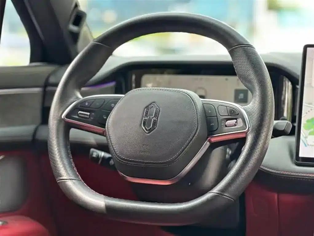 Wenjie M5 2022 Pure Electric Four-Wheel Drive Performance Edition — миниатюра 13