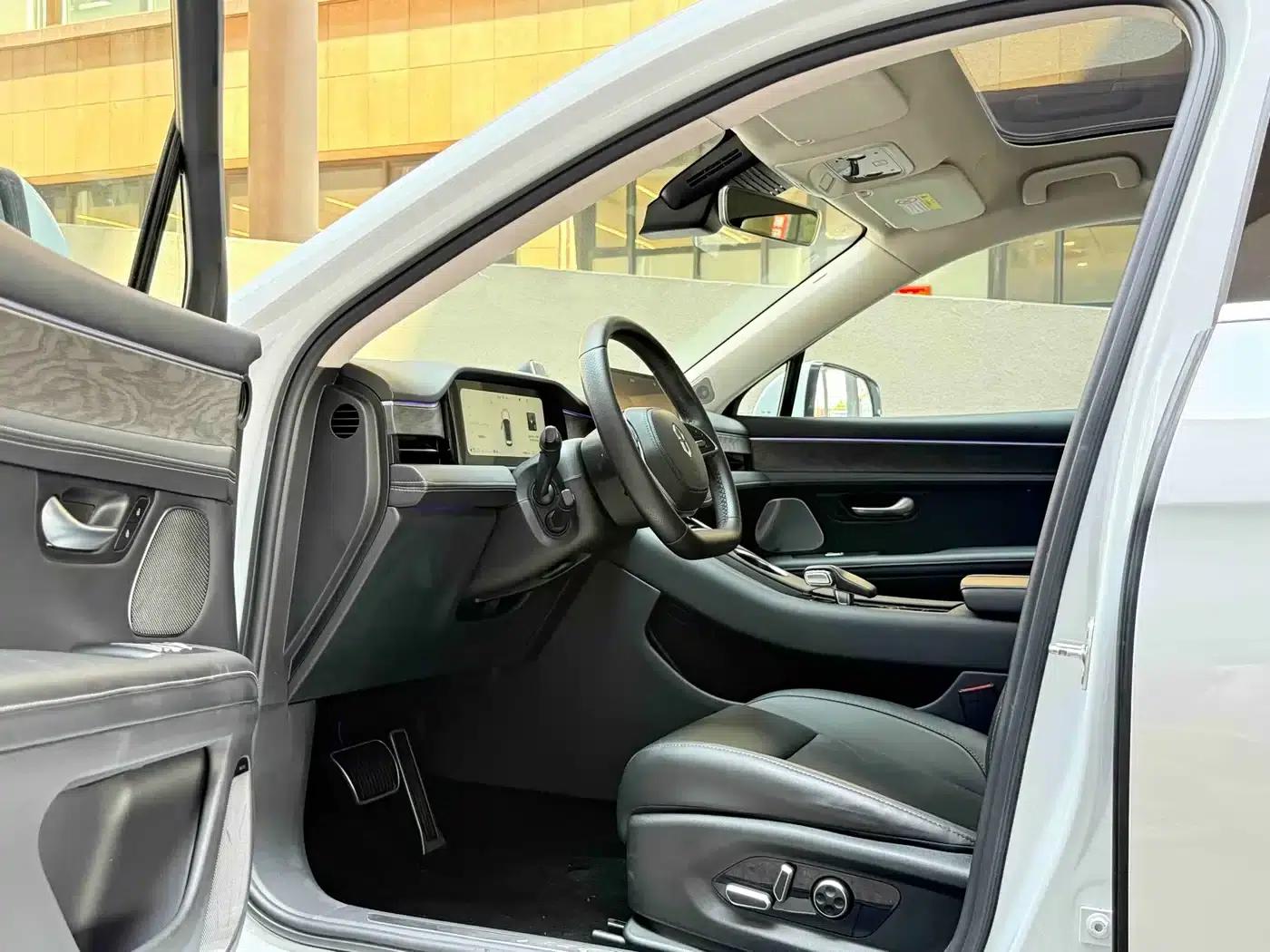 Wenjie M5 2022 Extended Range Rear-Wheel Drive Standard Edition — миниатюра 6