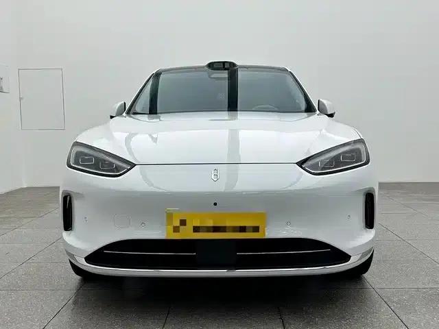 Wenjie M5 2025 Pure Electric Ultra Rear-Wheel Drive Edition — миниатюра 2