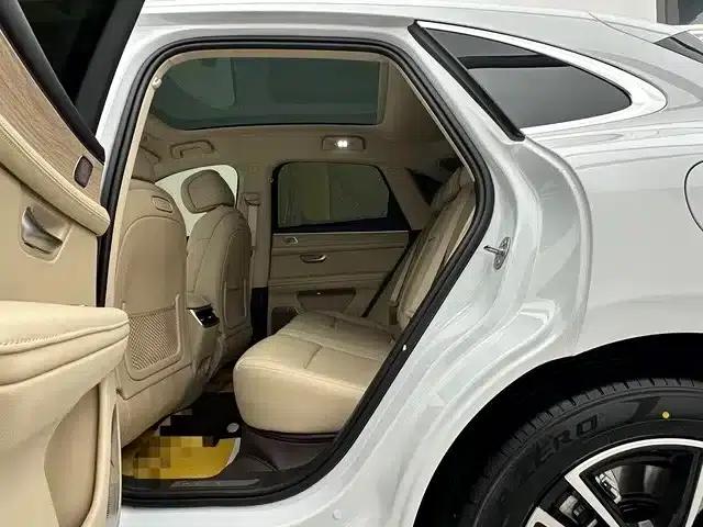 Wenjie M5 2025 Pure Electric Ultra Rear-Wheel Drive Edition — миниатюра 13