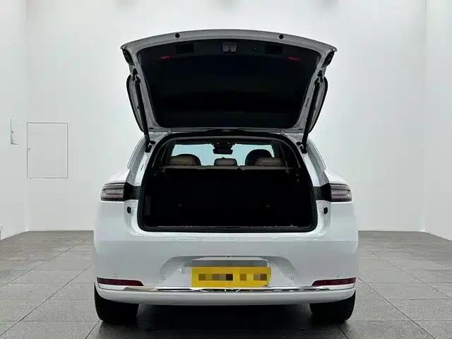 Wenjie M5 2025 Pure Electric Ultra Rear-Wheel Drive Edition — миниатюра 15